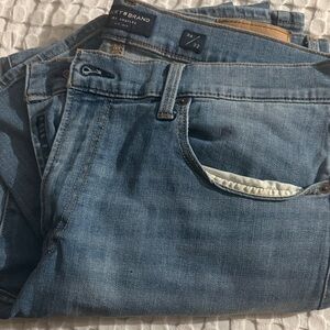 Lucky Brand Men's Light Blue Slim Straight Jeans